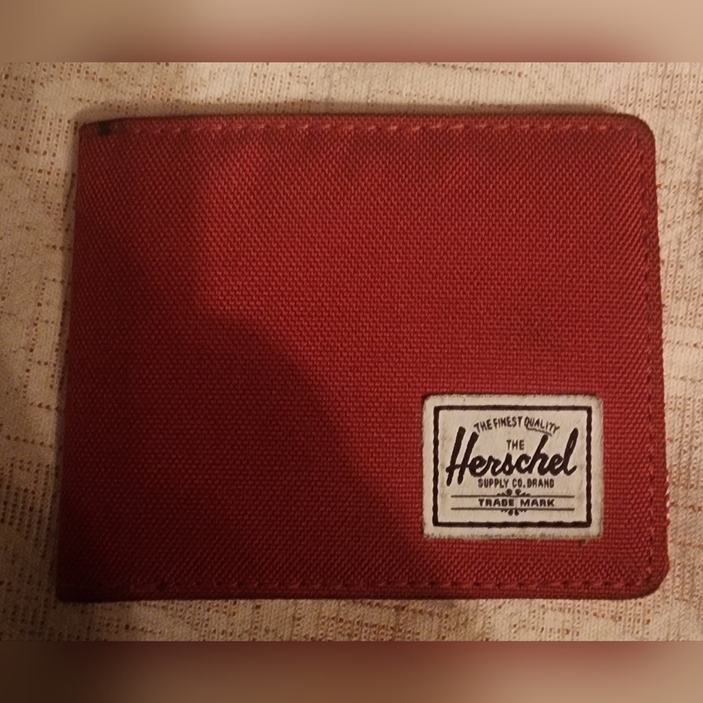 Hershel wallet